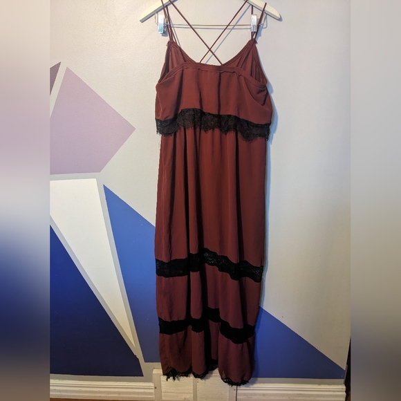 Burgundy summer dress - Picture 3 of 3